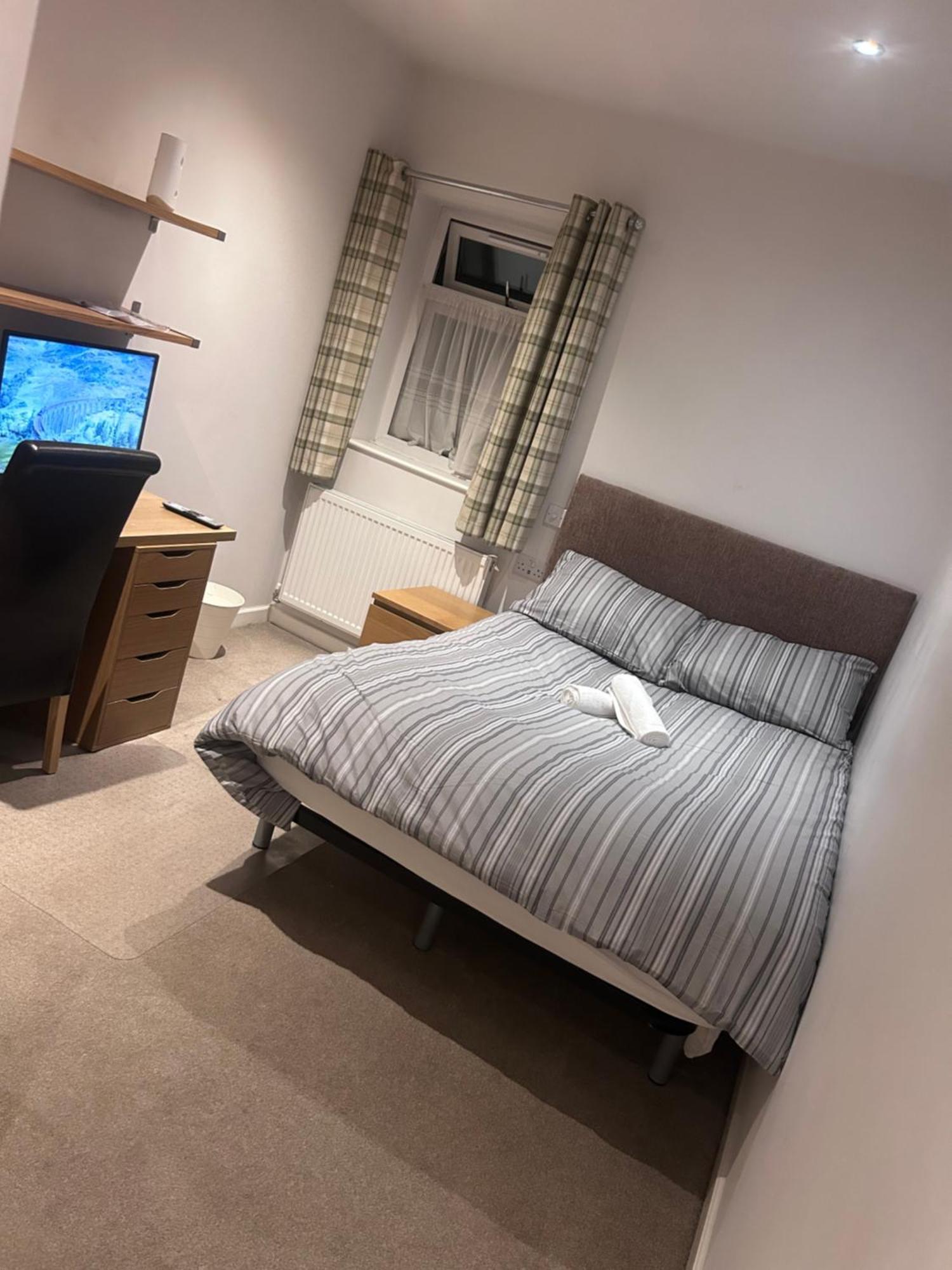 Seaford Guest House Pri Stoke-on-Trent Екстериор снимка